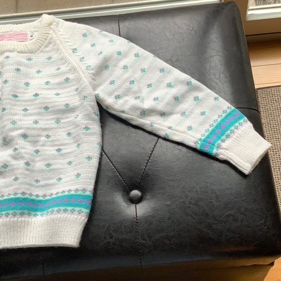 West Hill Weavers of Stowe, VT Girls 100% Acrylic Sweater - Picture 2 of 4